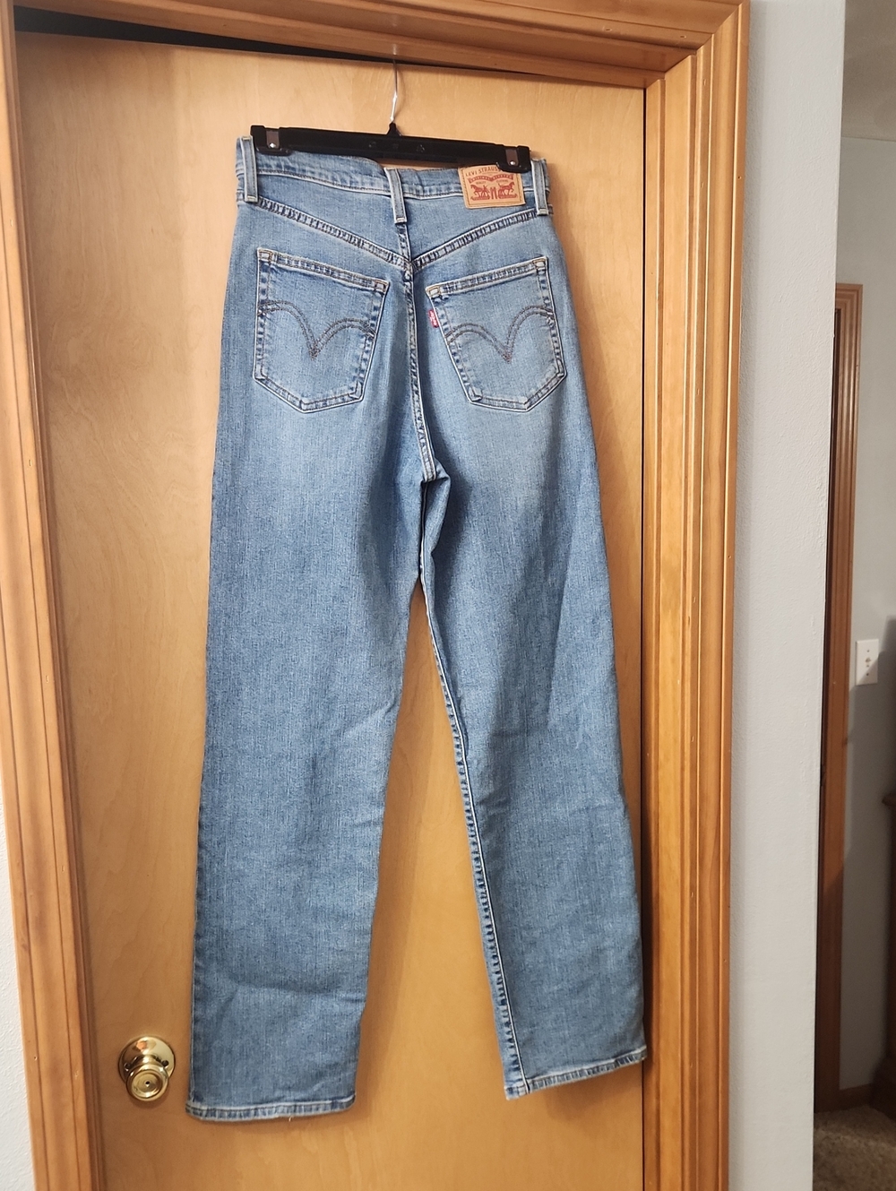 Levi's Ribcage Women's Medium Blue Straight Leg Jeans Size 28x32